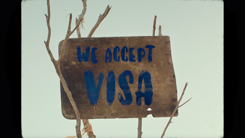 A sign that reads "We accept Visa"